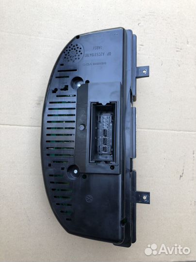 Щиток приборов Фольксваген Пассат В6