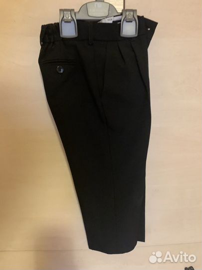 Костюм: пиджак, брюки, жилетка, рубашка, галстук