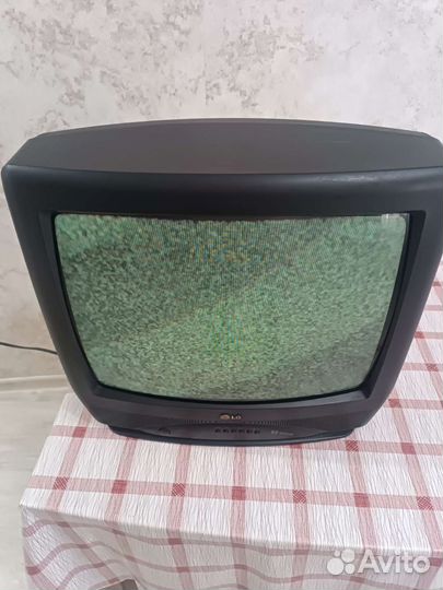 Продаю Телевизор LG