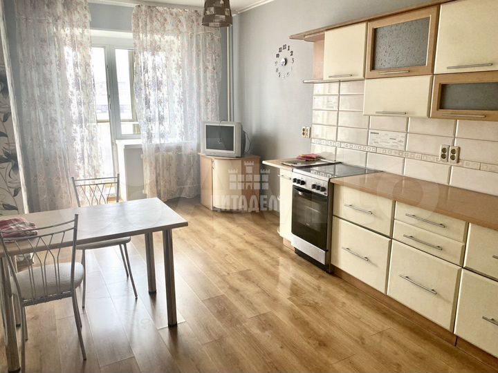 2-к. квартира, 78 м², 7/10 эт.