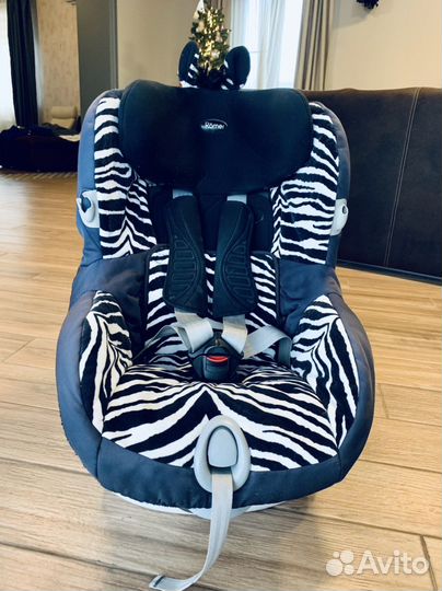 Автокресло britax romer trifix 9-18 Зебра