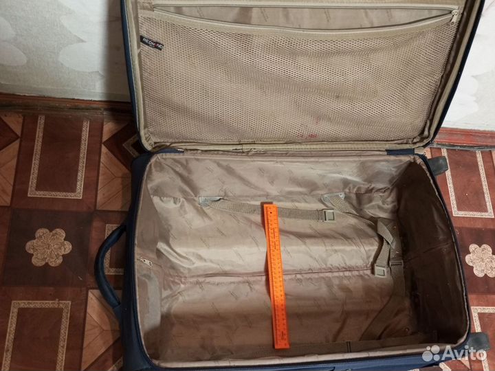 Чемодан на колесах бу