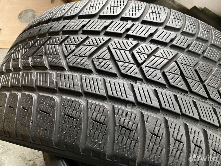 Pirelli Scorpion Winter 295/35 R21 107V