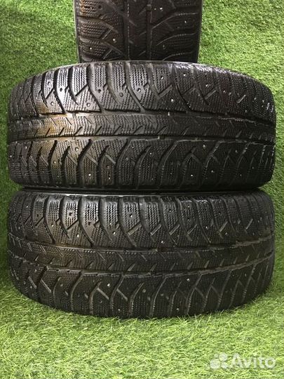 Bridgestone Ice Cruiser 7000 245/50 R20 102T