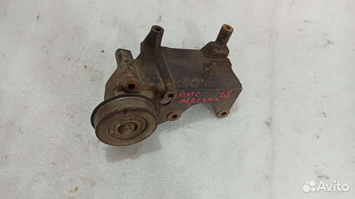 Кронштейн гидроусилителя Mitsubishi Carisma