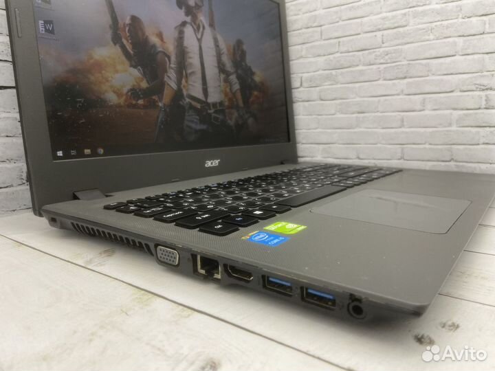 Игровой ноутбук Acer / 15.6 / i5-5 / 8Gb / 940M