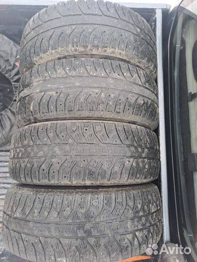 Bridgestone Ice Cruiser 7000 275/70 R16 114T