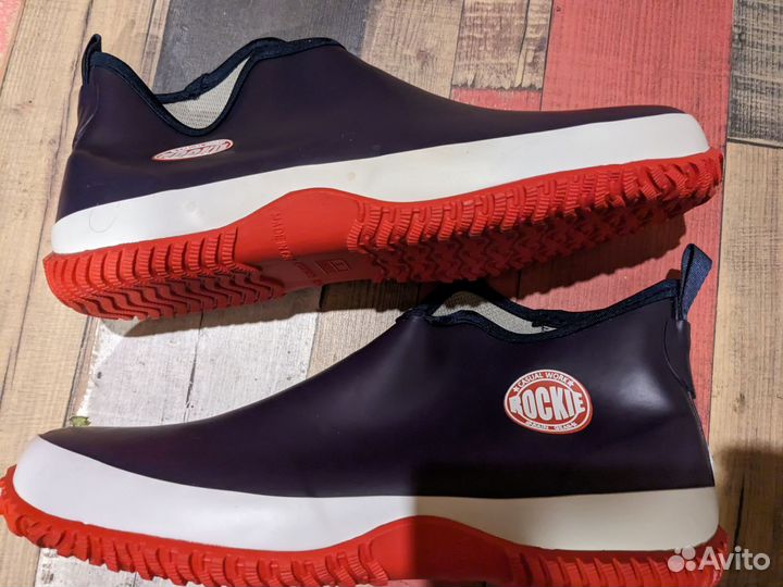 Резиновые ботинки