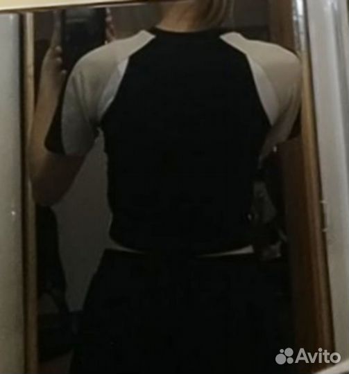 Спортивный топ новый