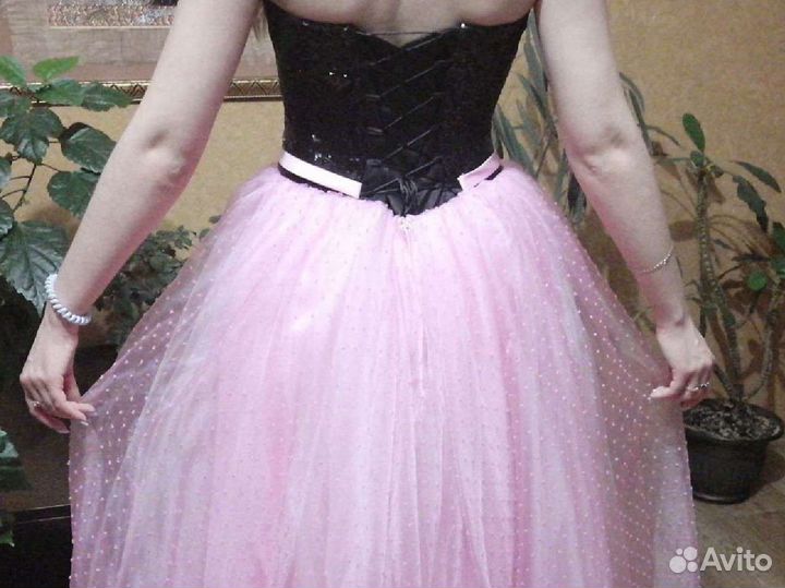 Вечернее платье