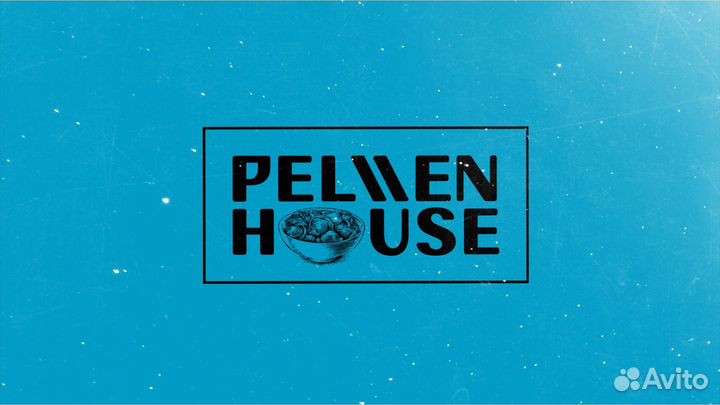 Сотрудник в кафе