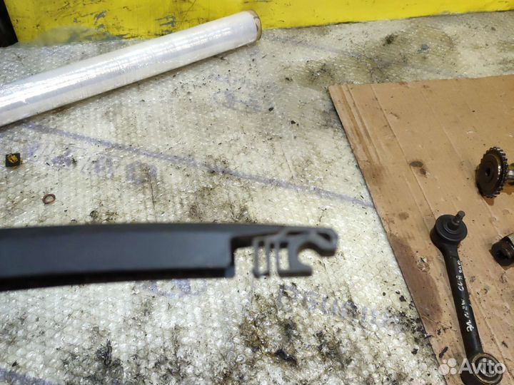 Поводок заднего стеклоочистителя i40 универсал