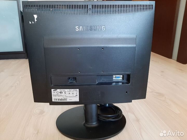 Монитор Samsung SyncMaster E1920 19 дюймов