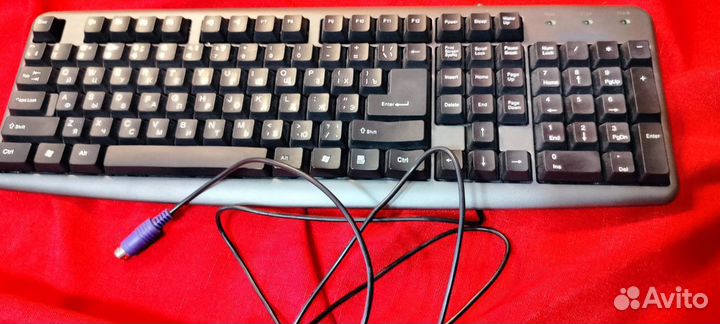 Механическая клавиатура Microsoft