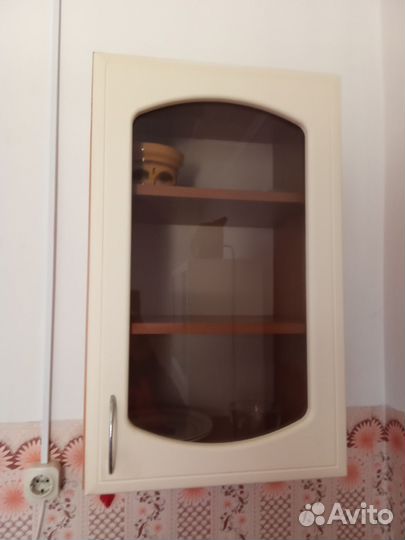 Полка настенная и буфет