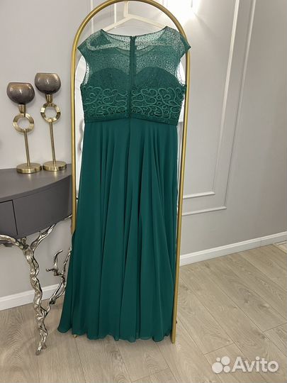 Платье вечернее