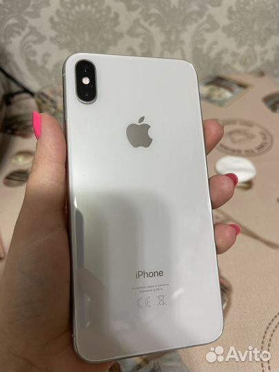 Телефон iPhone XS max 256гб