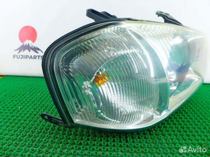 Фара передняя правая Mazda Tribute epew YF 2001