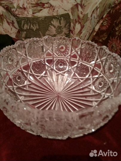 Хрустальная ваза