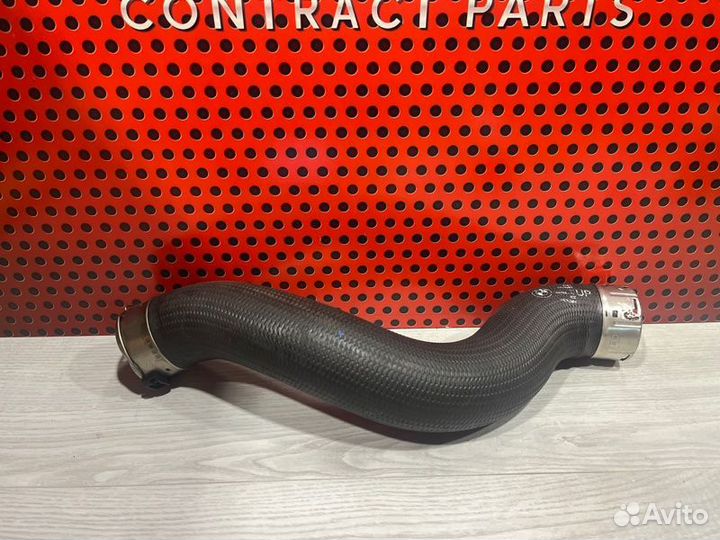 Патрубок интеркулера Bmw 5 G30 2021