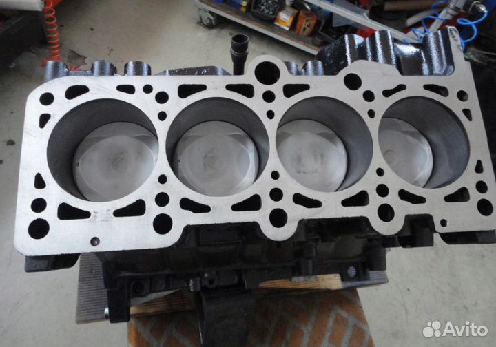 Шорт блок мотора BPY BPG BWT 2.0 Audi Volkswagen