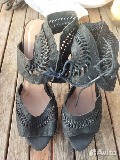 Босоножки 39р Zara