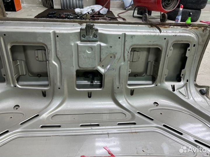 Багажник задний Opel Omega 17 18NV 1990 - 2000