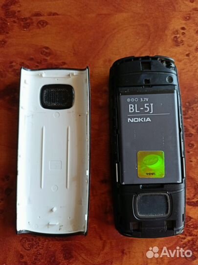 Nokia X1-01