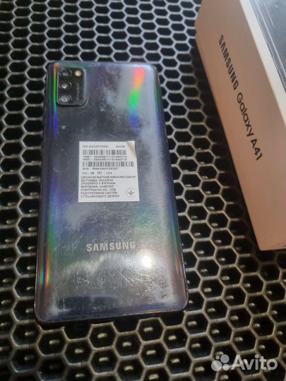 Samsung Galaxy A41, 4/64 ГБ