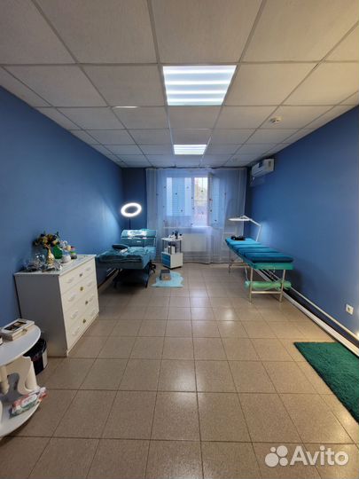 Аренда рабочего места бровиста визажиста