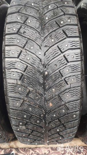 Michelin X-Ice North 4 205/55 R16