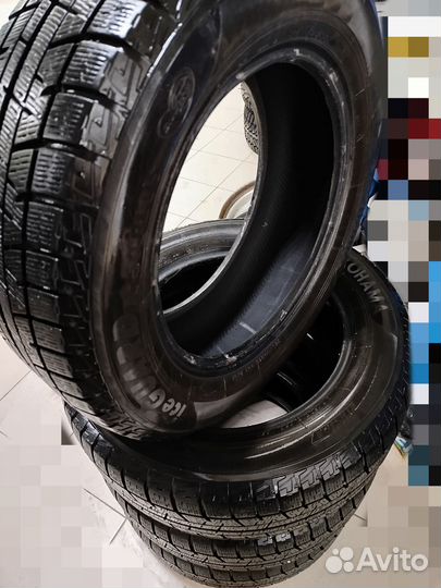 Yokohama Ice Guard IG50+ 215/60 R16 95Q