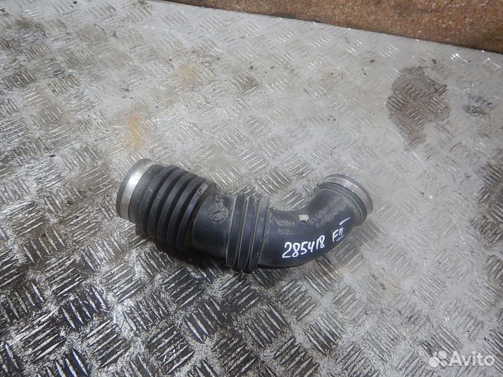 Патрубок воздушного фильтра Ford Focus/Focus RS/Fo