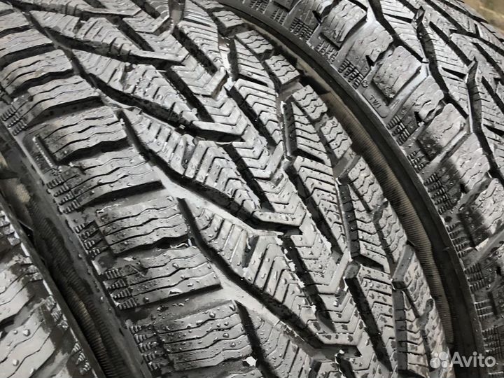 Tigar Winter 215/70 R16 100H