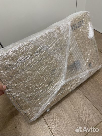 Ноутбук MSI Modern 15 B12HW-002XRU Black новый