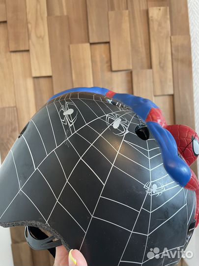 Детский шлем защитный велосипедный. spider man