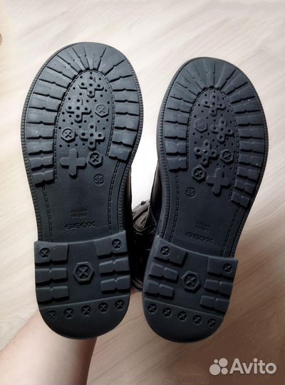 Ботинки Geox р.35 (22,5см ) Демисезон