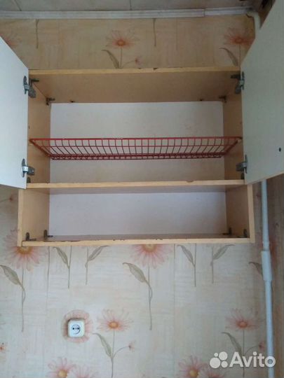 Стол кухонные