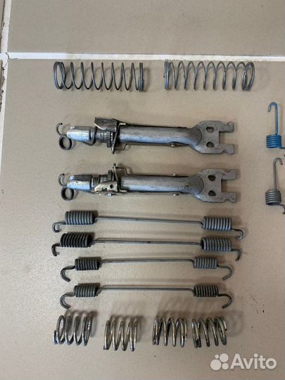 Рем комплект задних тормозных колодок Renault