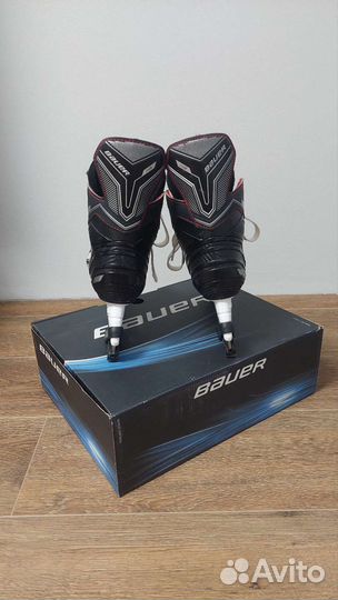 Хоккейные коньки bauer