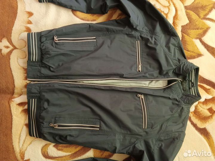 Куртка(ветровка. Муж.новая)