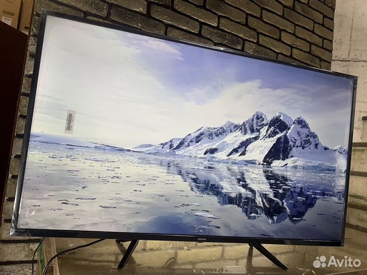 Новый телевизор 43 UHD 4K HDR супер SMART TV