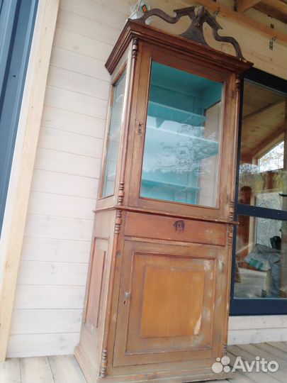 Старинный буфет