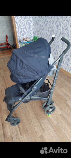 Прогулочная коляска трость chicco