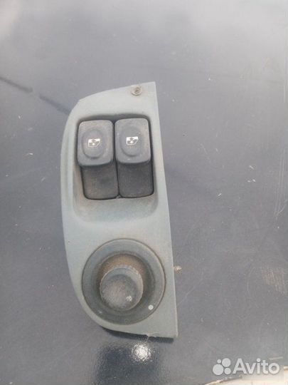 Блок стеклоподъемников Renault Megane 1997
