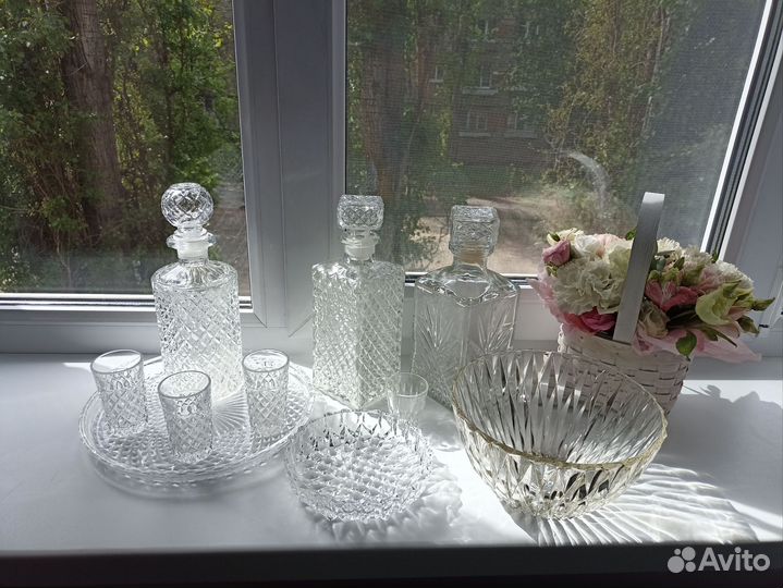 Штофы и графины СССР, блюдо хрустальное, стаканы