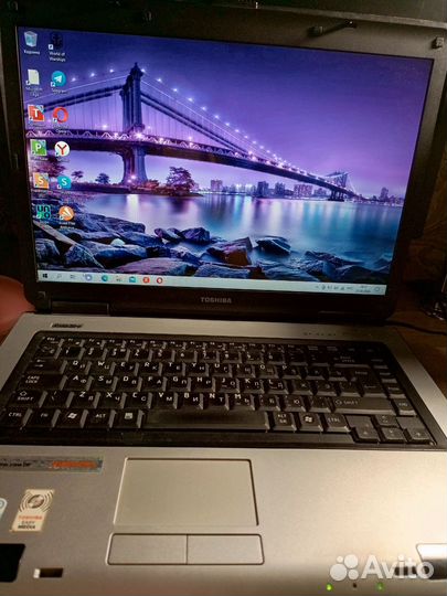 Ноутбук toshiba