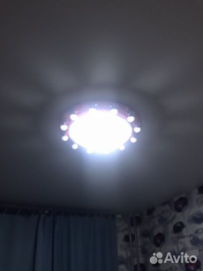 Светильник потолочный