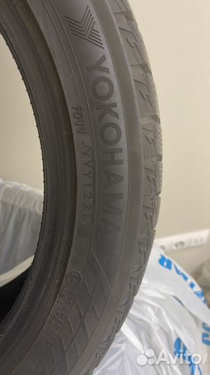 Yokohama Ice Guard IG60 235/45 R18