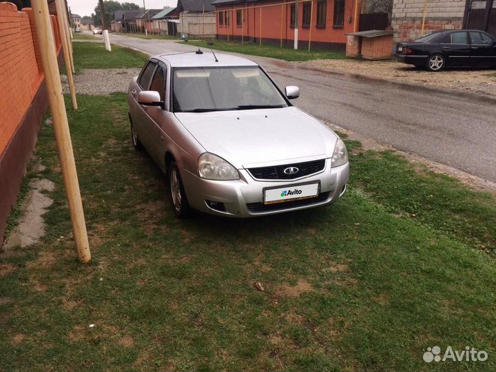 LADA Priora 1.6 МТ, 2010, битый, 387 690 км